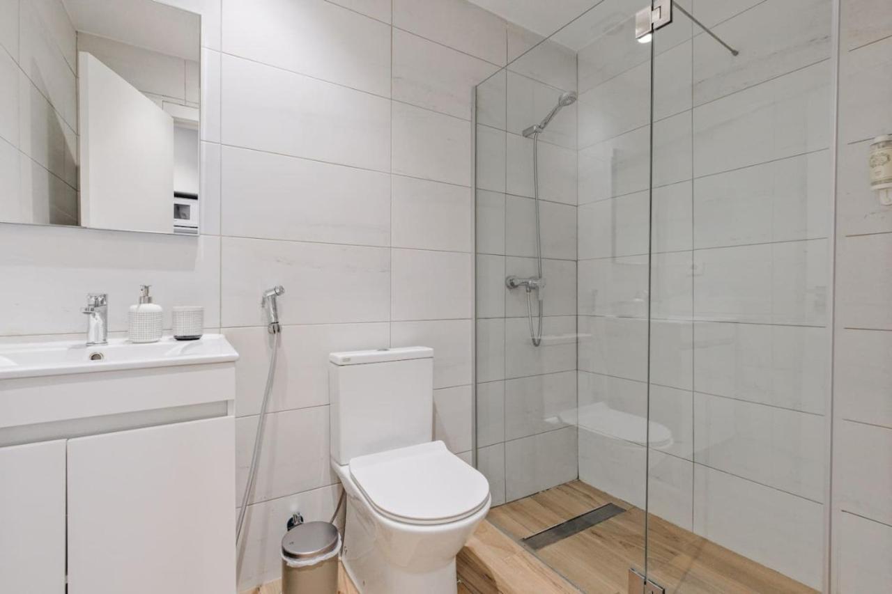 Lovely Fully Equipped Near Subway N3 Appartement